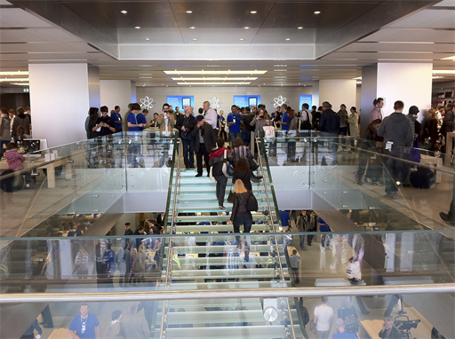 Apple Store Jungfernstieg Eröffnung
