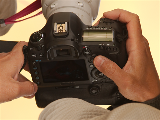 Canon EOS 5D Mark III Spy-Shot in groß