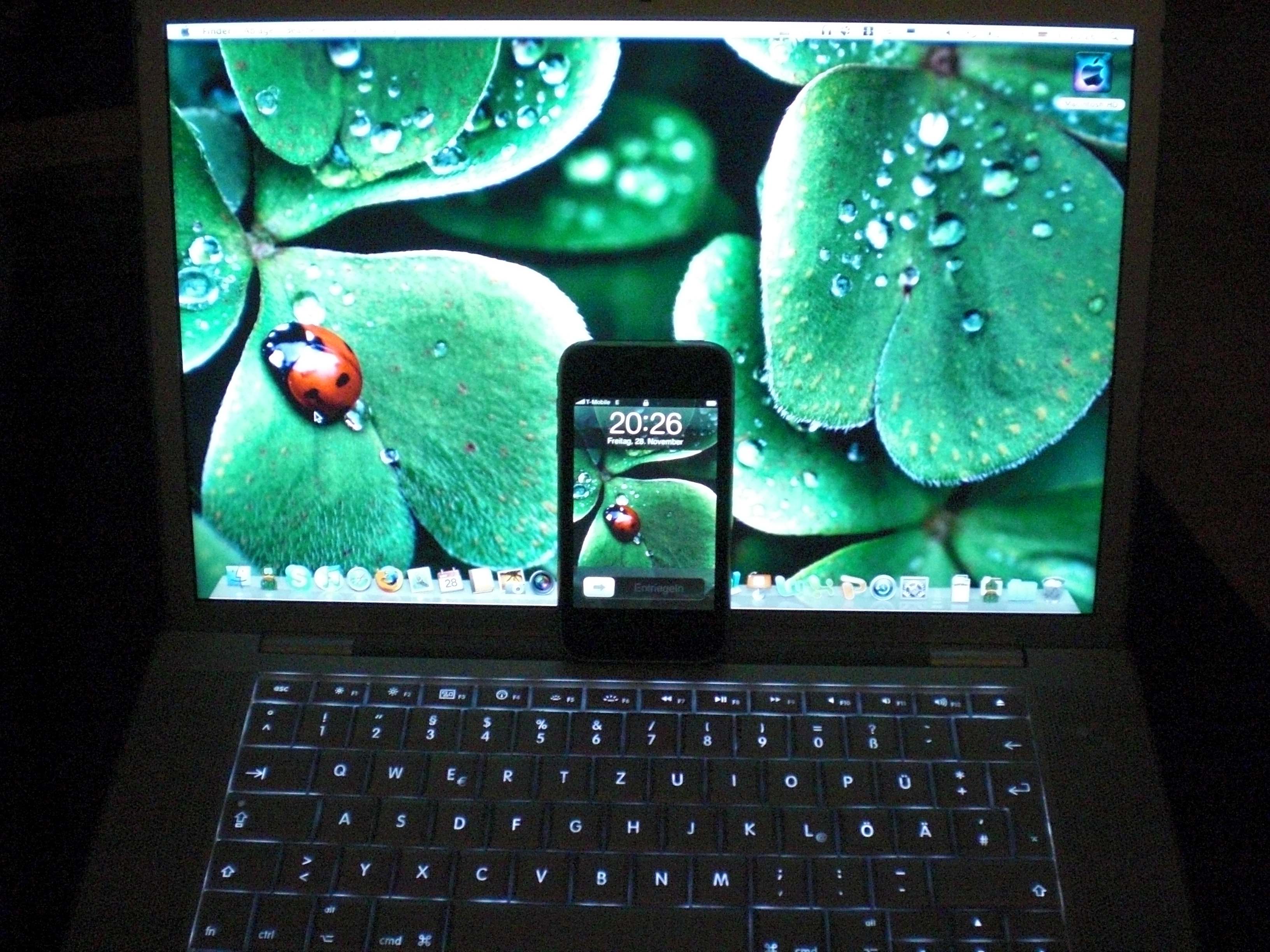 Mac Book & iPhone | Wallpaper | Galerie | MacTechNews.de